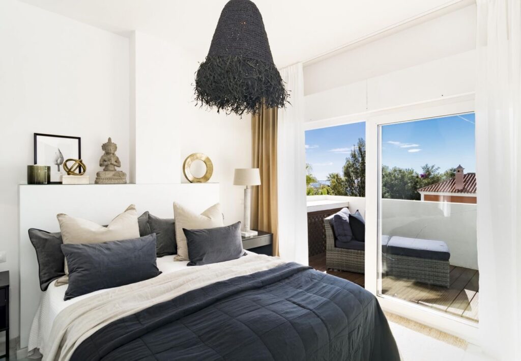 PUERTO BANUS Royal Garden by Roomservices | LV Travelagency