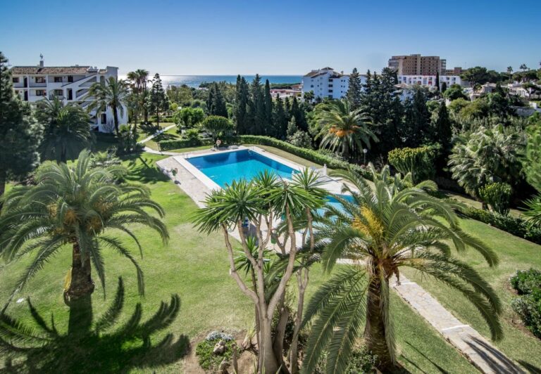 MIJAS COSTA Stylish Holiday Apartment with Ocean Views | LV Travelagency