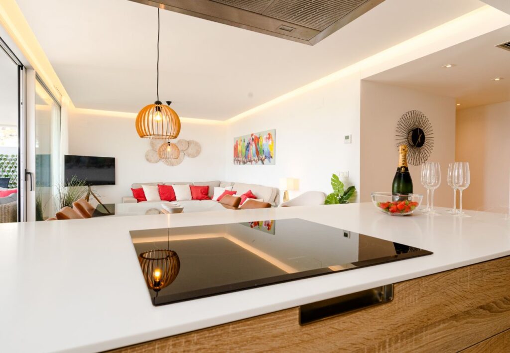 Benahavis - Luxe 3 Kamer Appartement met Uitzicht op Zee | LV Travel Agency