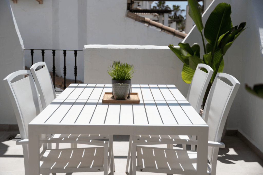 Modern 1 bed flat, close to beach and port | LV Travelagency