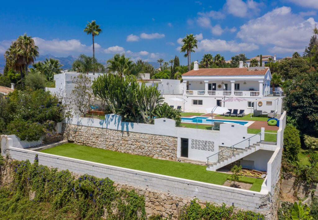 Marbella - Moderne villa vlakbij het strand | LV Travel Agency