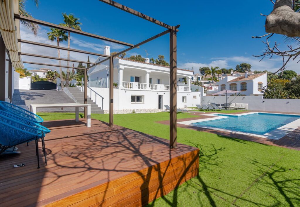 Marbella - Moderne villa vlakbij het strand | LV Travel Agency