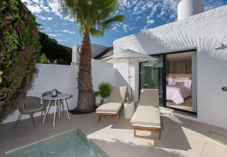 Marbella - Villa Marina | LV Travel Agency
