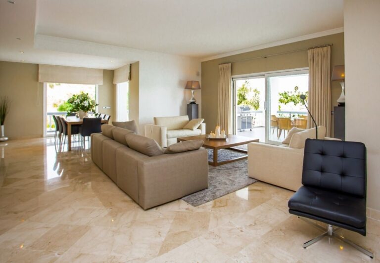 Marbella - Geweldig luxe villa met Zwembad en Jacuzzi | LV Travel Agency