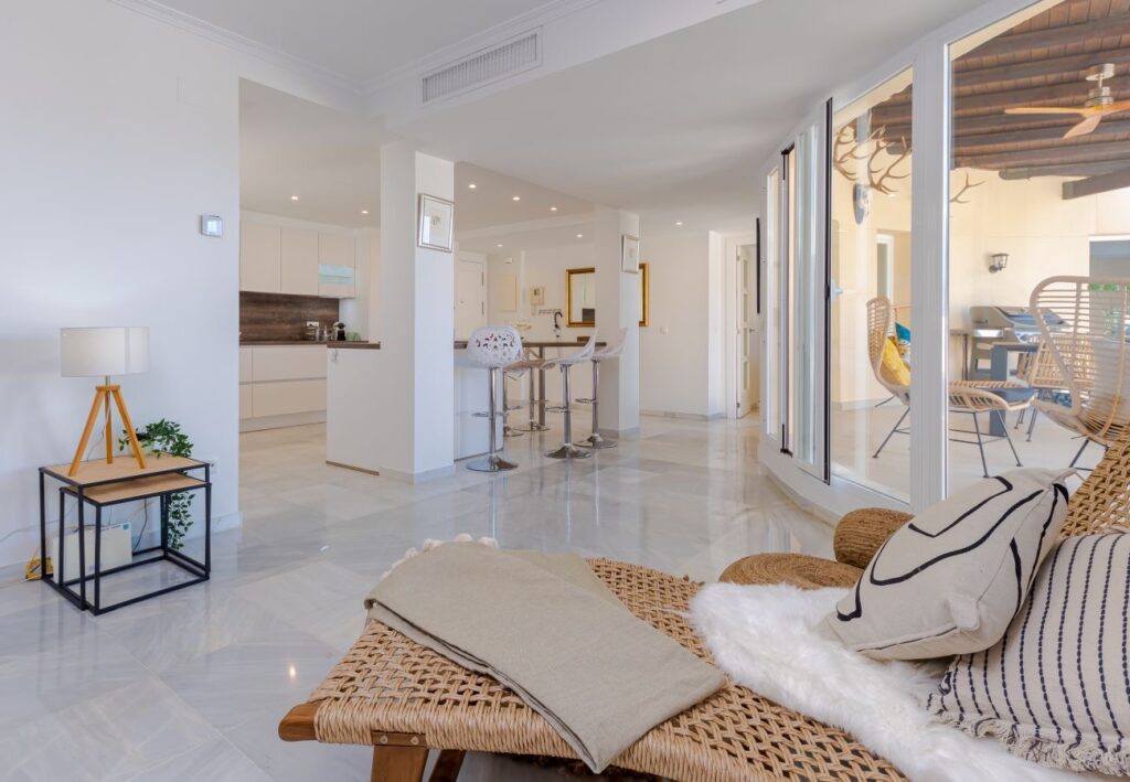 Marbella - Modern Penthouse in Hartje Marbella | LV Travel Agency