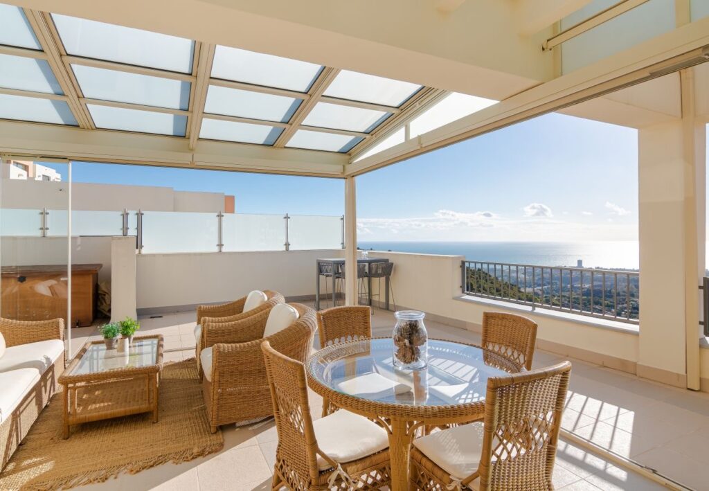 Marbella - Luxueus Penthouse met Spa | LV Travel Agency