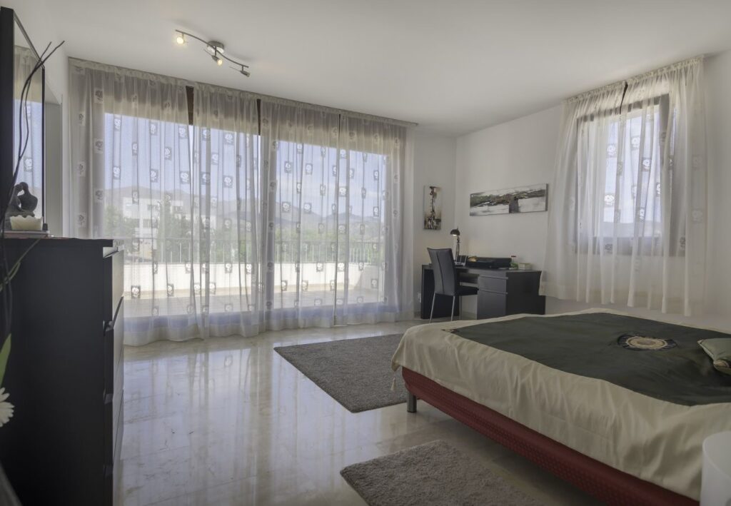 Marbella - Penthouse vlakbij het Strand | LV Travel Agency