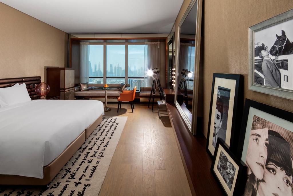 Paramount Hotel Dubai | LV Travel Agency
