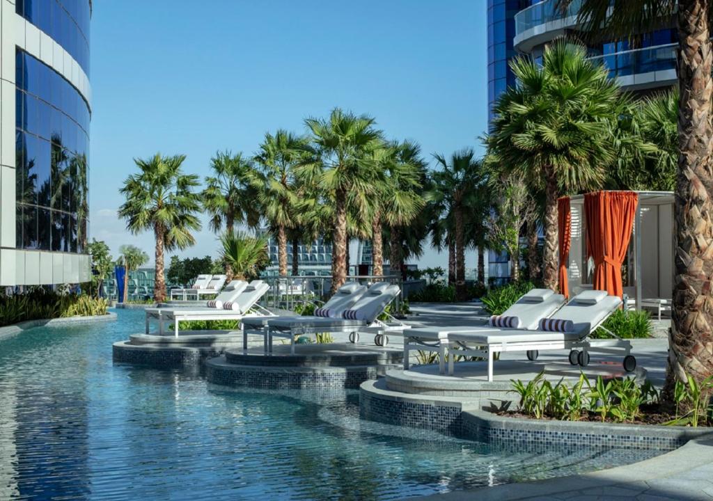 Paramount Hotel Dubai | LV Travel Agency