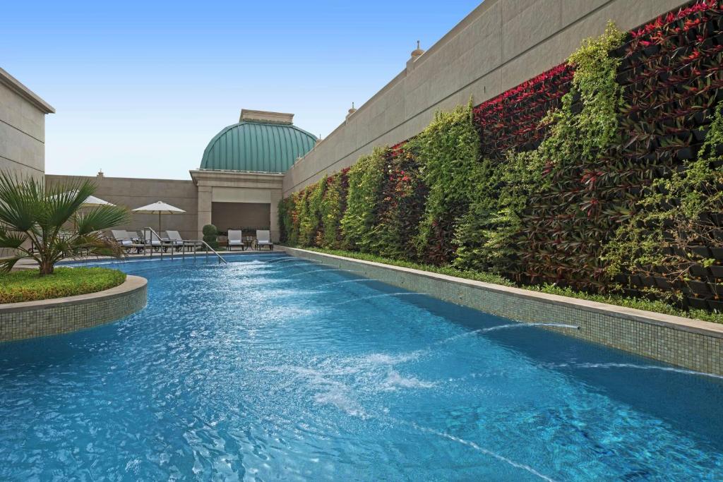 Dubai - Habtoor Palace Dubai, LXR Hotels & Resorts | LV Travel Agency